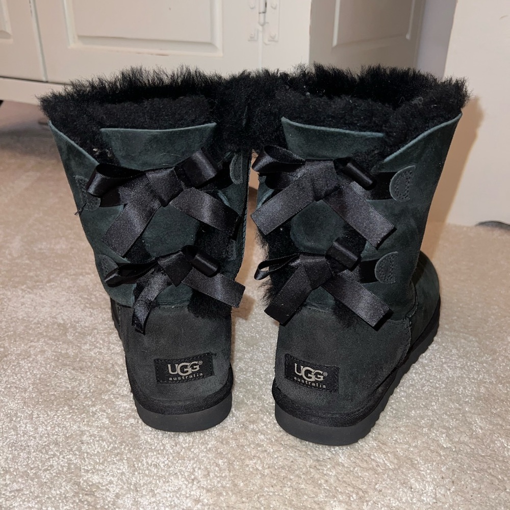 Black Bailey Bow Women’s Uggs
